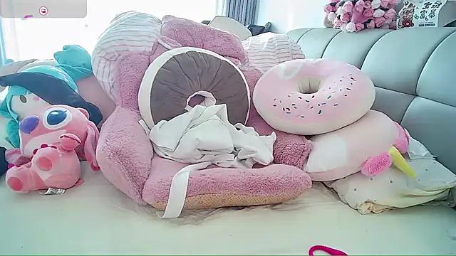 Riko-love live sex cam