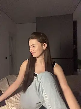 CurlyLara live sex cam