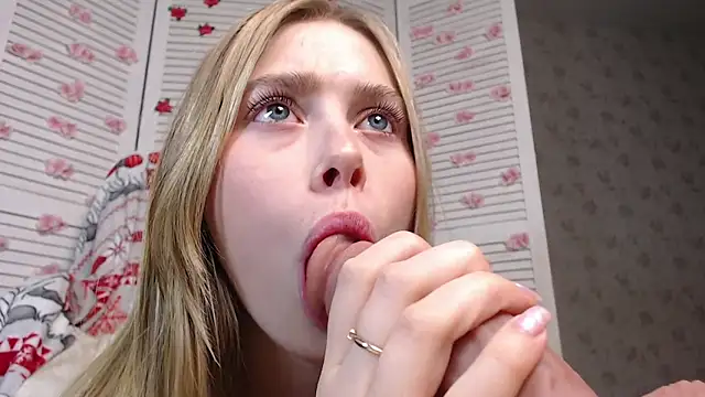 sofiaa_here live sex cam