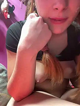 sexymelli18 live sex cam