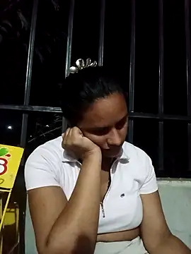 Andreita_95 live sex cam