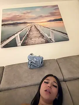 Alyshanon18 live sex cam