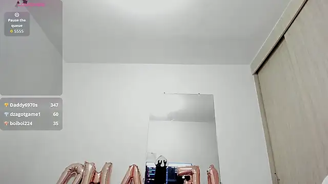 esmeraldamfc live sex cam