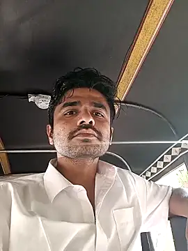 puneriboy32 live sex cam