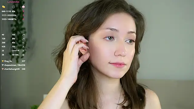 ZeniaBolich live sex cam