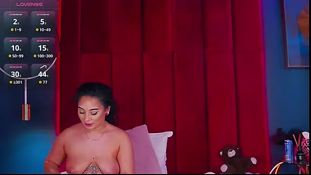 MadyLuxxx live sex cam