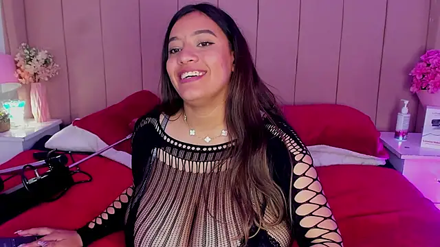 MollyBigBoobs12 live sex cam