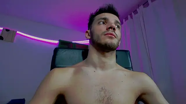 DominicValente live sex cam