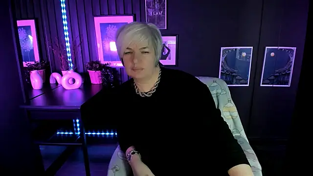 CarmenSoft live sex cam