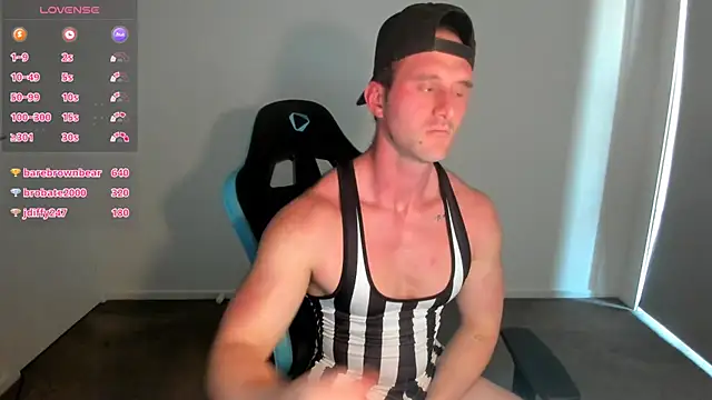 _DownUnderFit_ live sex cam