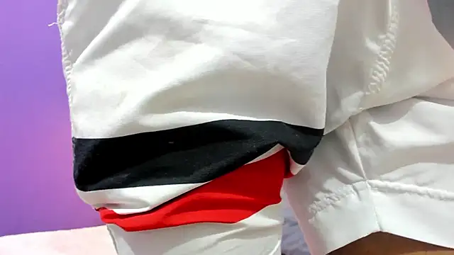 Salomon_koude live sex cam