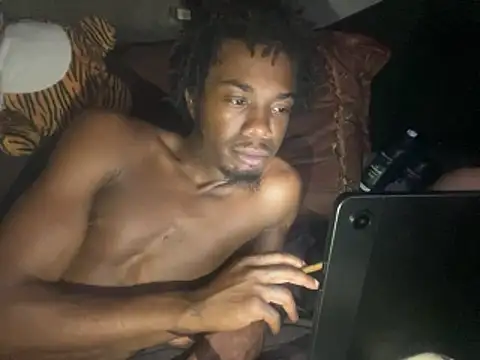 SlimeCrownzOut5 live sex cam