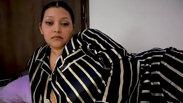 MarcellaGriffin live sex cam