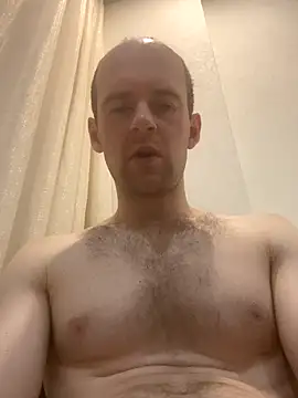 LynnAhNight live sex cam