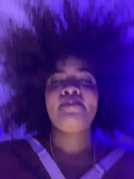 riri_brunnete live sex cam