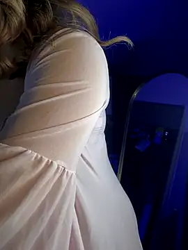 SaraFerreira live sex cam