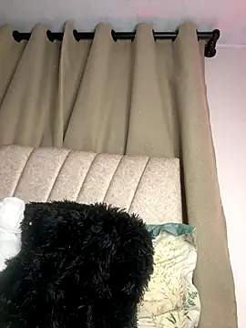 Iris_lee live sex cam