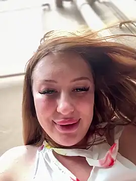 AndreaMood live sex cam