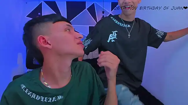 Juan_Nd_Steven's Stripchat show and profile