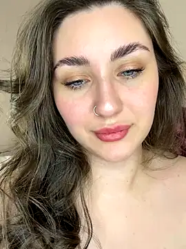 KiraBarlows live sex cam