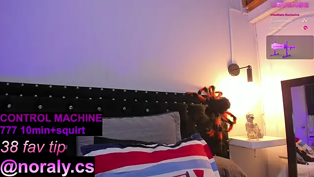 hey_noraly live sex cam