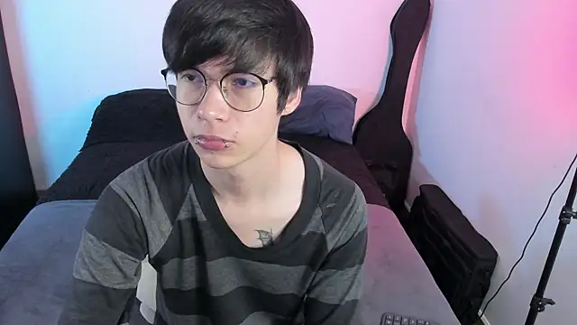 Adventure_twinks live sex cam