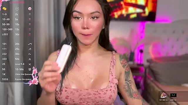 sassy_olivia live sex cam