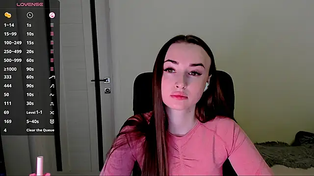 Kimmberr's Stripchat show and profile