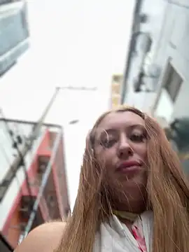 AndreaMood live sex cam