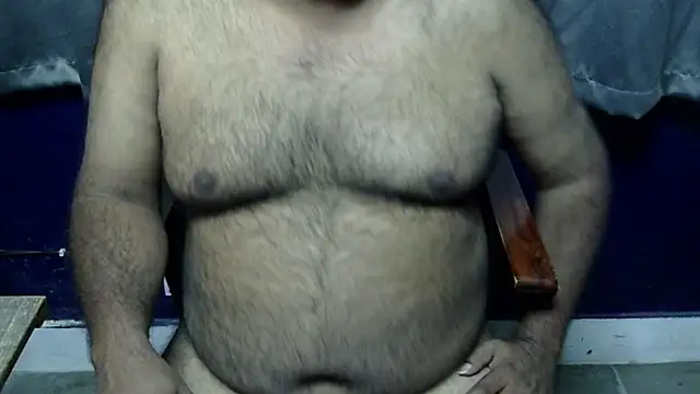 hairysubcub_70's Stripchat show and profile