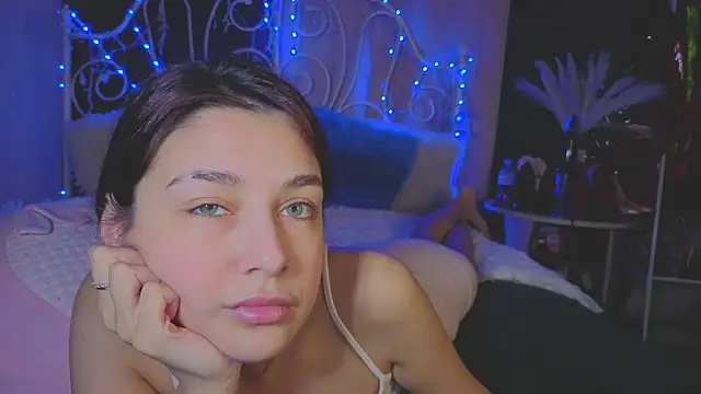 Funny_Bunny's Stripchat show and profile