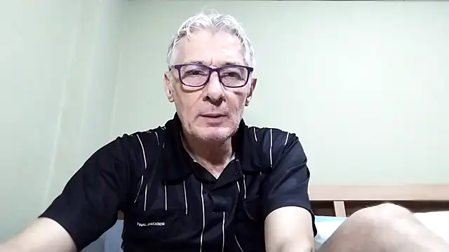 BIGUNCUTHARDCOCK's Stripchat show and profile