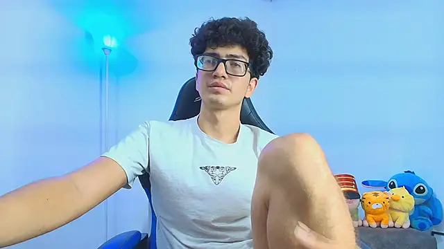 TylerWhite_'s Stripchat show and profile