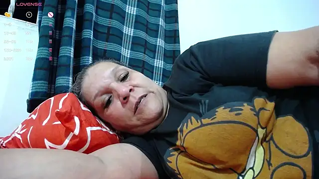 Uzziah_Sabag live sex cam