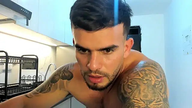 Ricardogo19 live sex cam