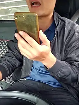 Vanilahirl's Stripchat show and profile