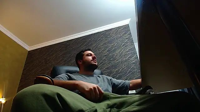 JoshKnights's Stripchat show and profile