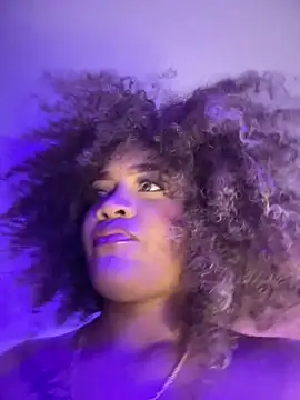 riri_brunnete live sex cam