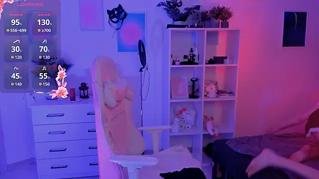 MiaVixxen's Stripchat show and profile