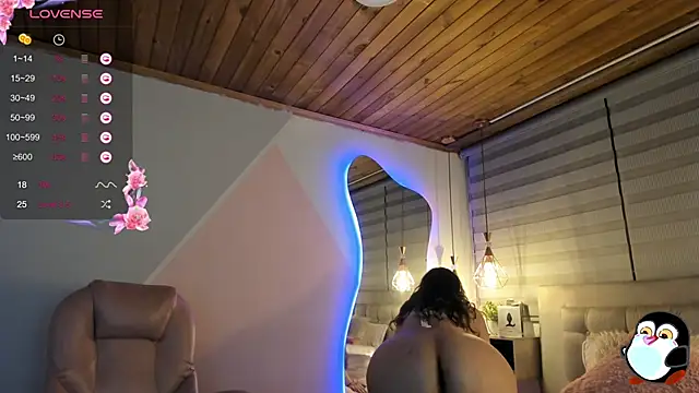 cristal__hot_1's Stripchat show and profile