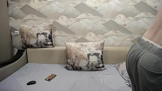 SerzhKorol1's Stripchat show and profile