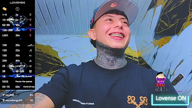 Kevin22_222 live sex cam