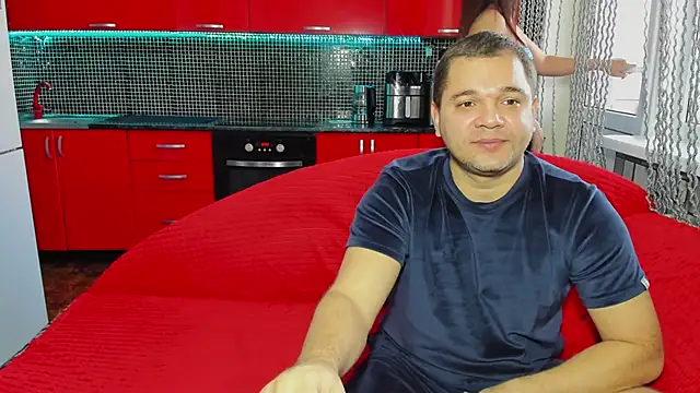 sladkayapara2019's Stripchat show and profile