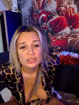 SpicyVicky live sex cam