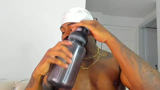 Makonneen live sex cam