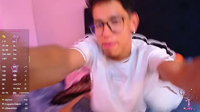 RyanPricee live sex cam