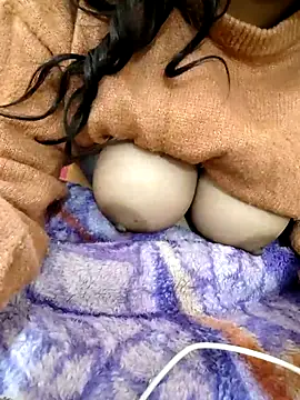 BigBustyRuhi's Stripchat show and profile