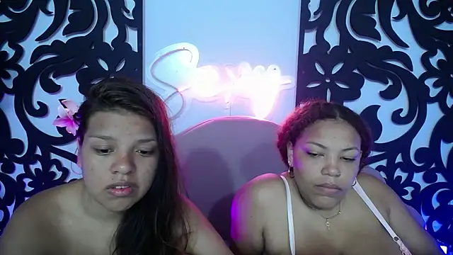 your_little_naughty1 live sex cam