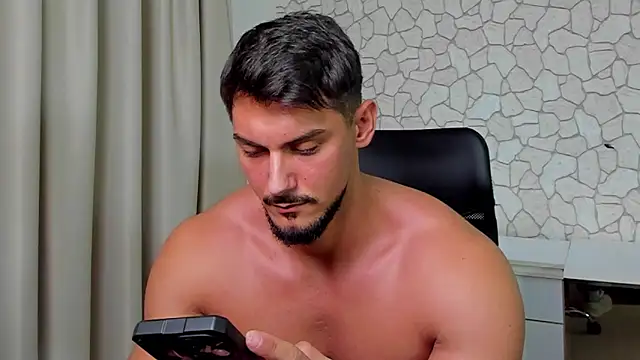 ClintMasters live sex cam