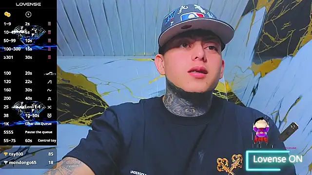 Kevin22_222 live sex cam